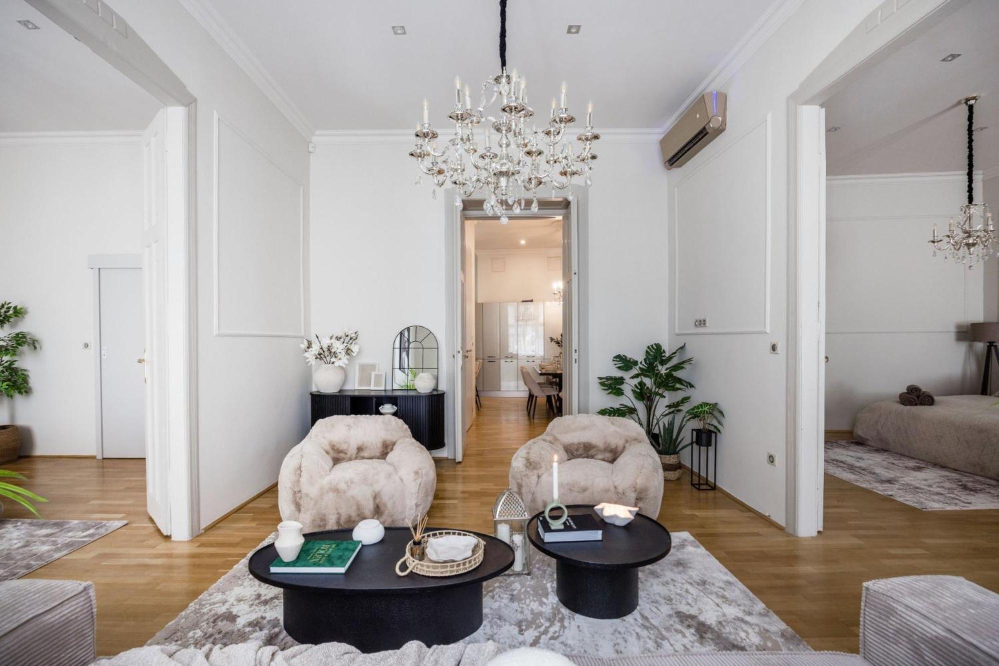 בודפשט Timeless Elegant Apartment By Opera House מראה חיצוני תמונה