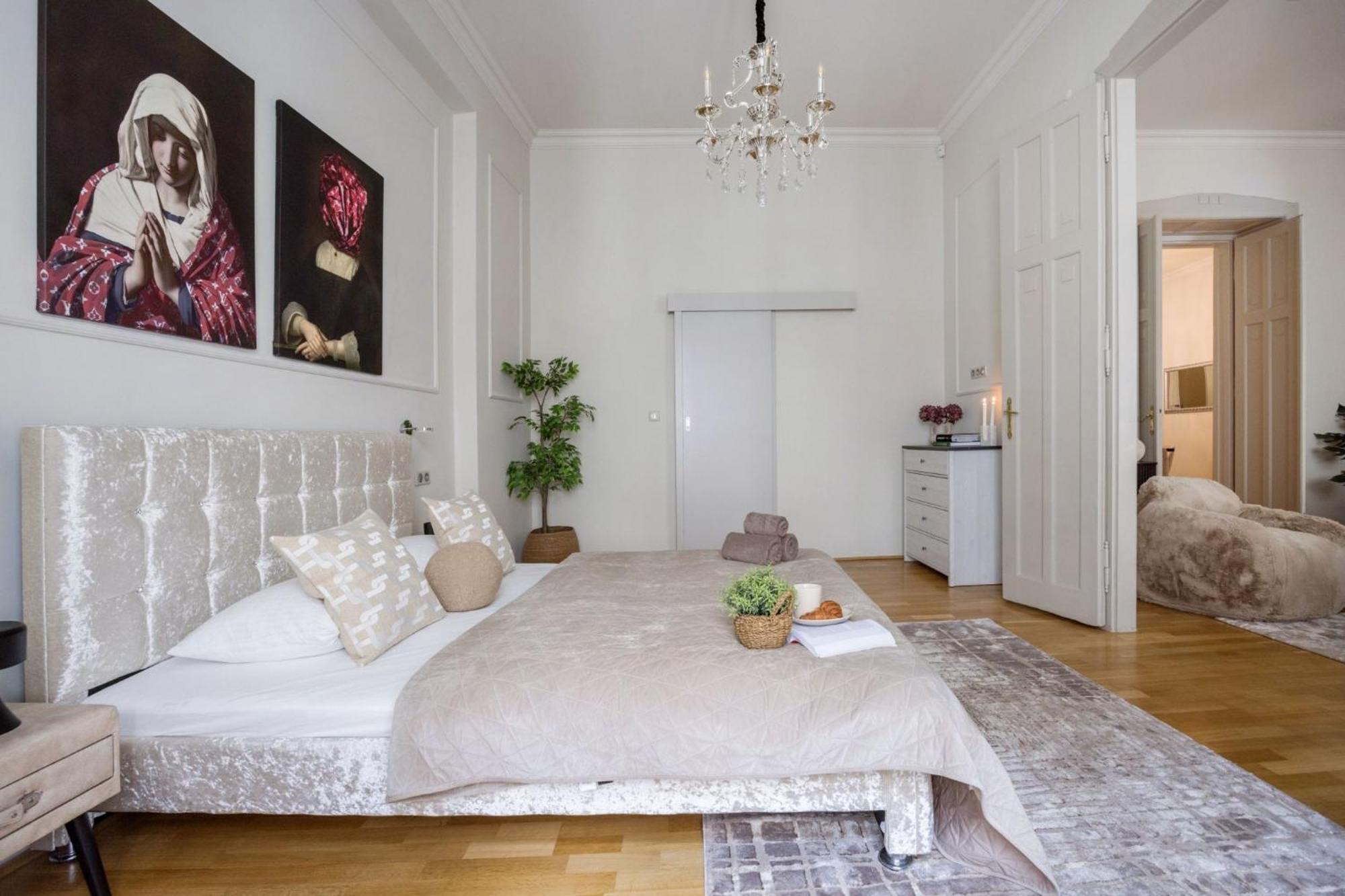 בודפשט Timeless Elegant Apartment By Opera House מראה חיצוני תמונה