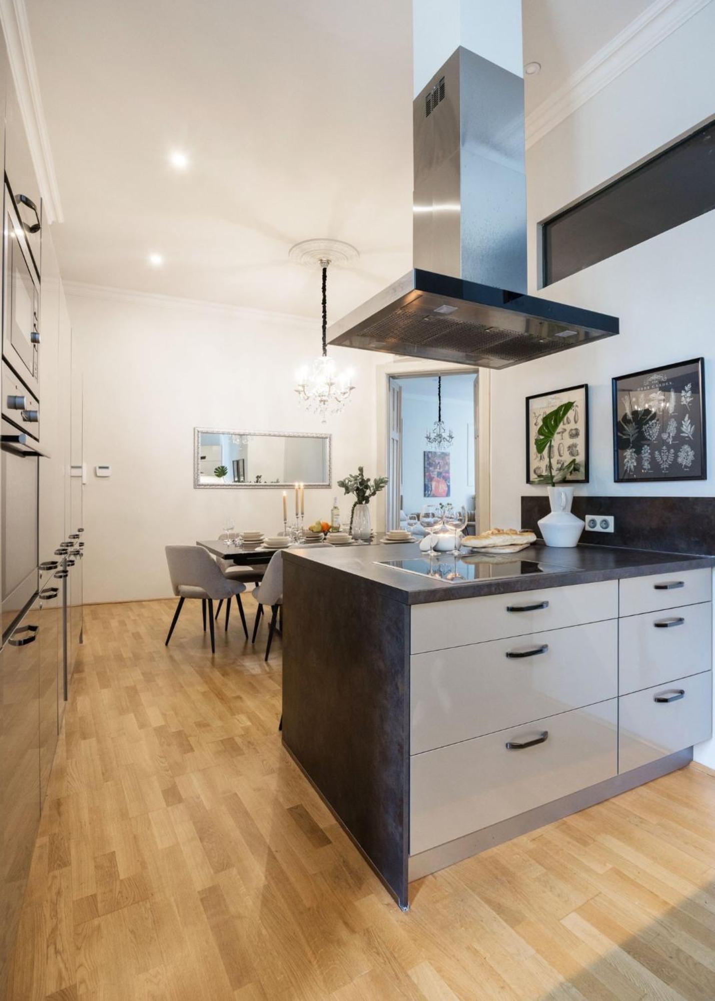 בודפשט Timeless Elegant Apartment By Opera House מראה חיצוני תמונה